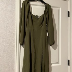 Long dress with side slit!